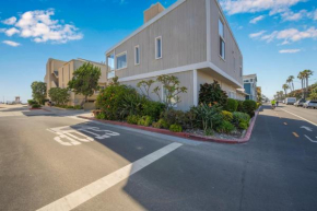 2 bedroom close to the beach on 65th St